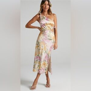 halter dress product info and reviews Staple The Label Amana Halter Bias Dress In Red